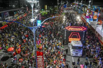 Armandinho, Dodô e Osmar celebram 75 anos do Trio Elétrico