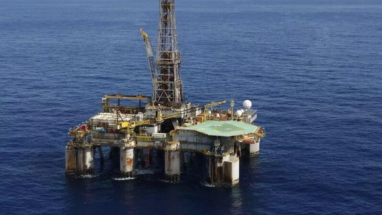 Brasil atinge recorde histórico na produção de petróleo e gás em 2025