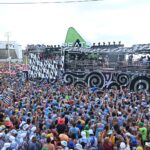 Camaleão lota circuito e desfila com abadás esgotados