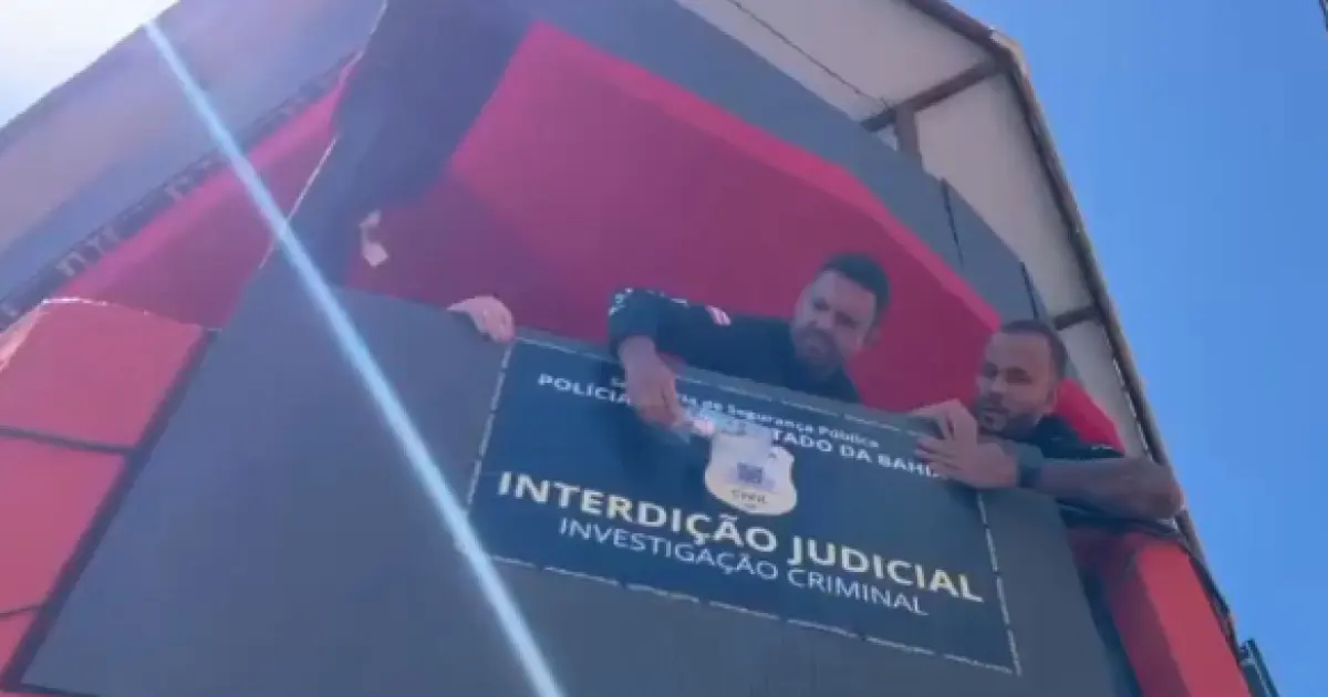 Camarote do Carnaval de Salvador é interditado em operação contra rifeiros