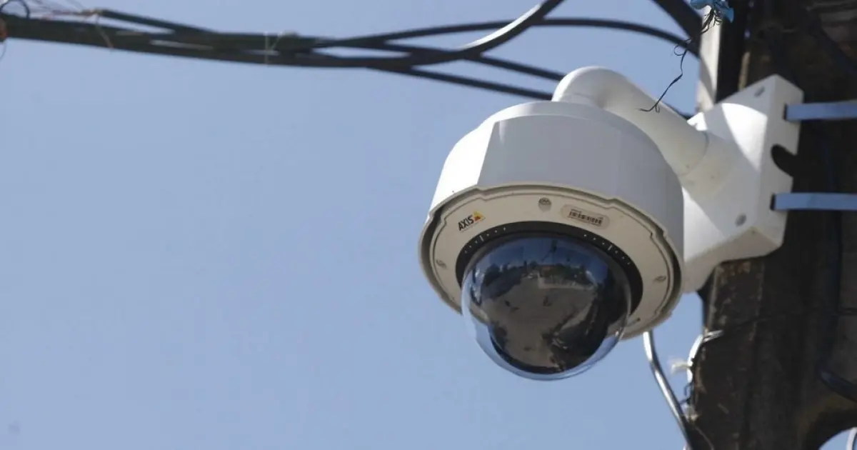 Câmeras de reconhecimento facial prendem mais de 60 foragidos no Carnaval de Salvador 2026