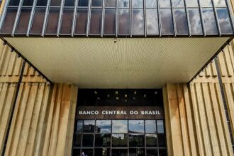 Contas públicas têm superávit de R$ 103 bilhões em janeiro