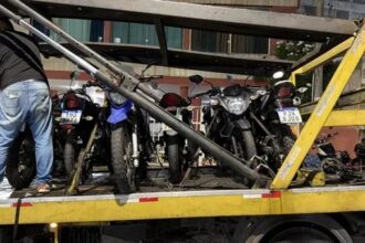 Fiscalização apreende 59 veículos de transporte clandestino no Carnaval