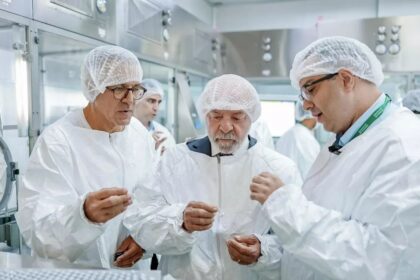 Lula defende parceria com a China para o aumento de produção de vacinas