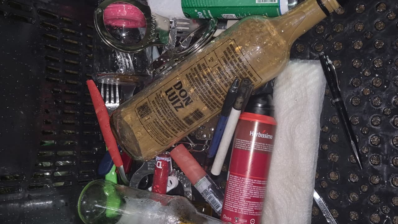 Mais de 500 objetos proibidos são apreendidos no primeiro dia do Carnaval de Salvador