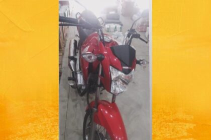 Motocicleta é tomada de assalto no trevo de Muniz Ferreira