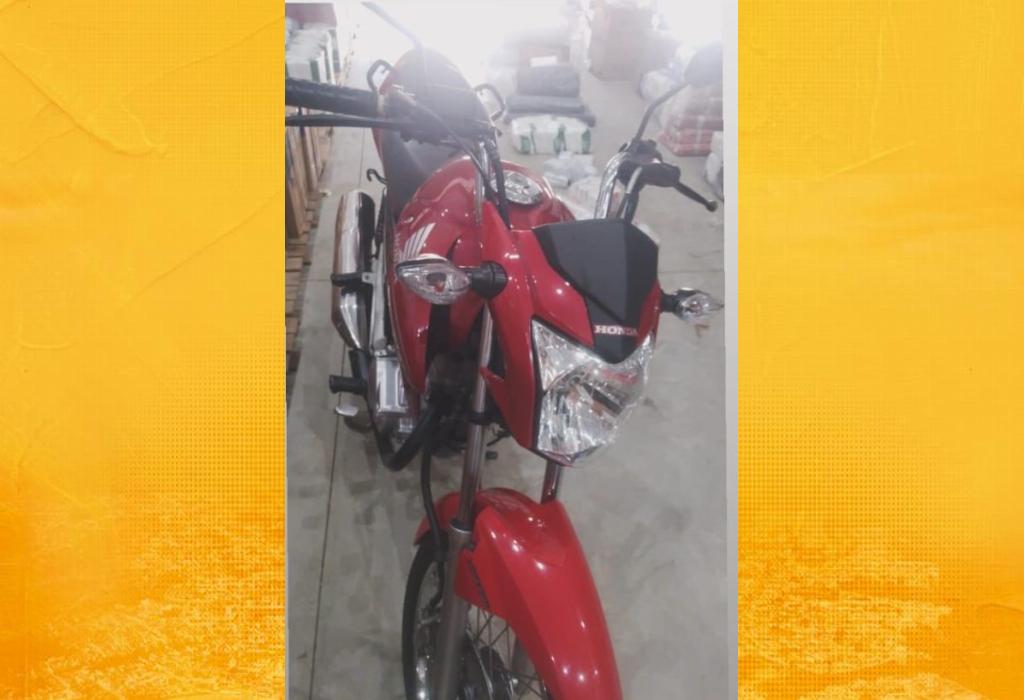 Motocicleta é tomada de assalto no trevo de Muniz Ferreira