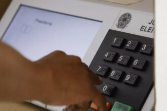 Quase 70% dos governadores não poderão disputar a reeleição neste ano