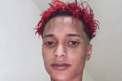 Rapper Oruam é considerado foragido após nova ordem de prisão