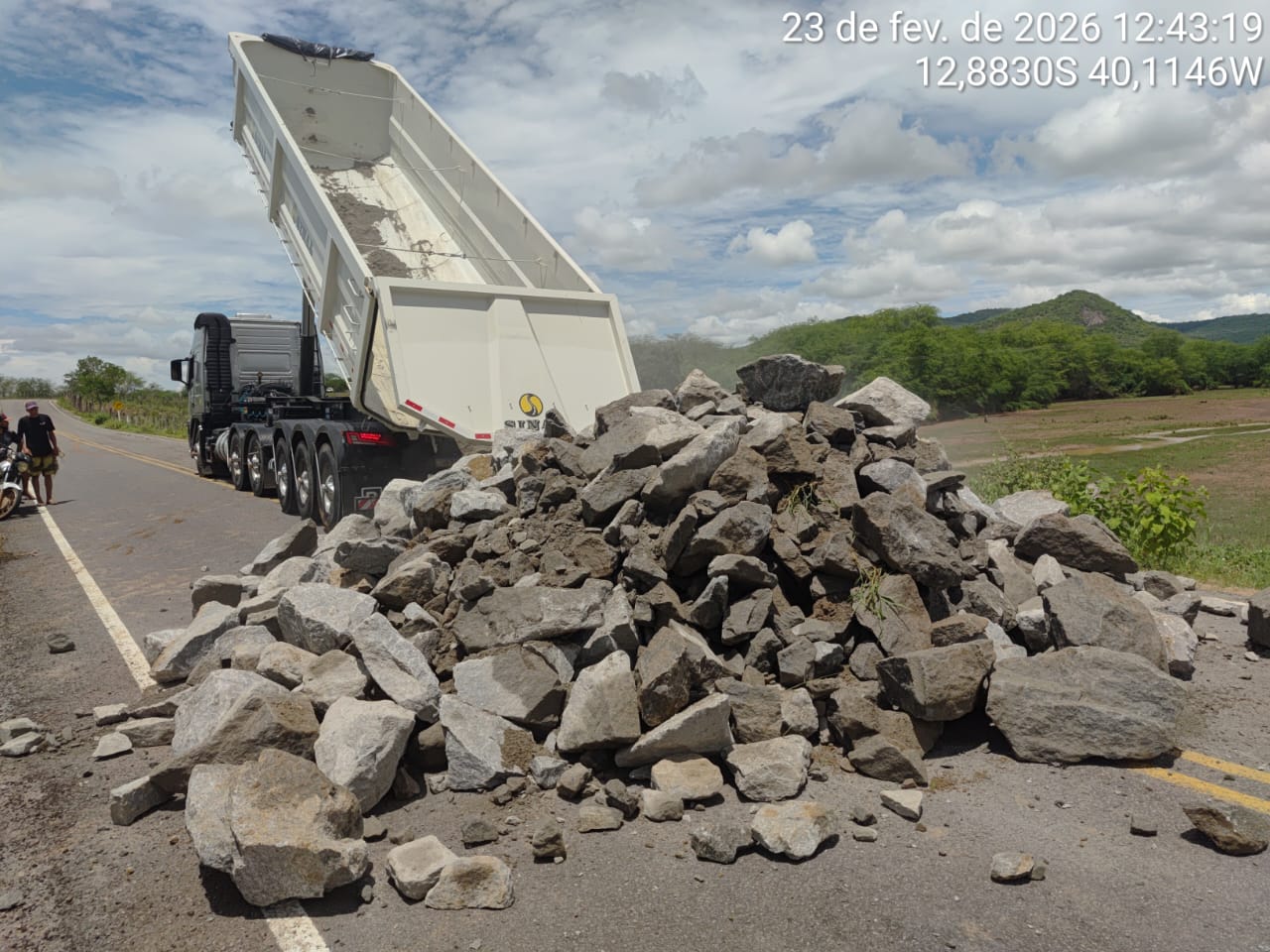 Seinfra esclarece se pronuncia sobre desabamento de ponte na BA-046 após chuvas em Iaçu