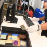 Serviço funciona no Passeio Público durante a festa