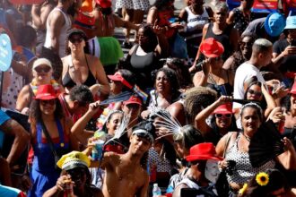 Veja programação de blocos no Rio neste sábado (14)