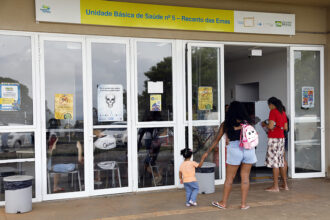 Ampliação do número de pediatras no SUS está na pauta da CAE — Senado Notícias