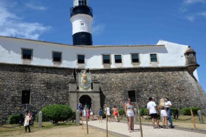 Aniversário de Salvador terá programação especial no Farol da Barra