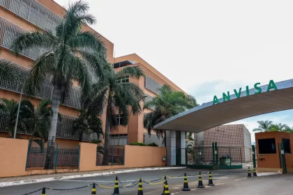 Anvisa alerta para riscos de suplementos com cúrcuma