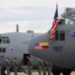Avião militar cai na Colômbia com mais de 120 a bordo e mobiliza resgate