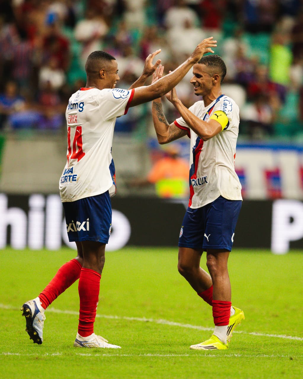 Bahia vence a primeira em casa no Brasileirão