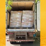 Caminhão com 25 toneladas de salsicha vencida é apreendido na BR-324, em Candeias