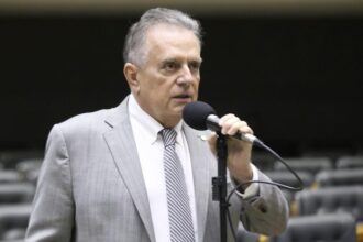 Proposições Remanescentes da Sessão Anterior. Dep. Flávio Nogueira (PT - PI)