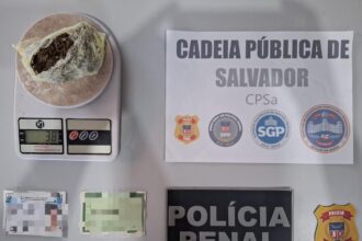 Duas mulheres são flagradas na Cadeia Pública de Salvador com drogas escondidas em marmitas