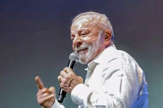 Endividamento recorde pressiona famílias e leva Lula a cobrar medidas da Fazenda