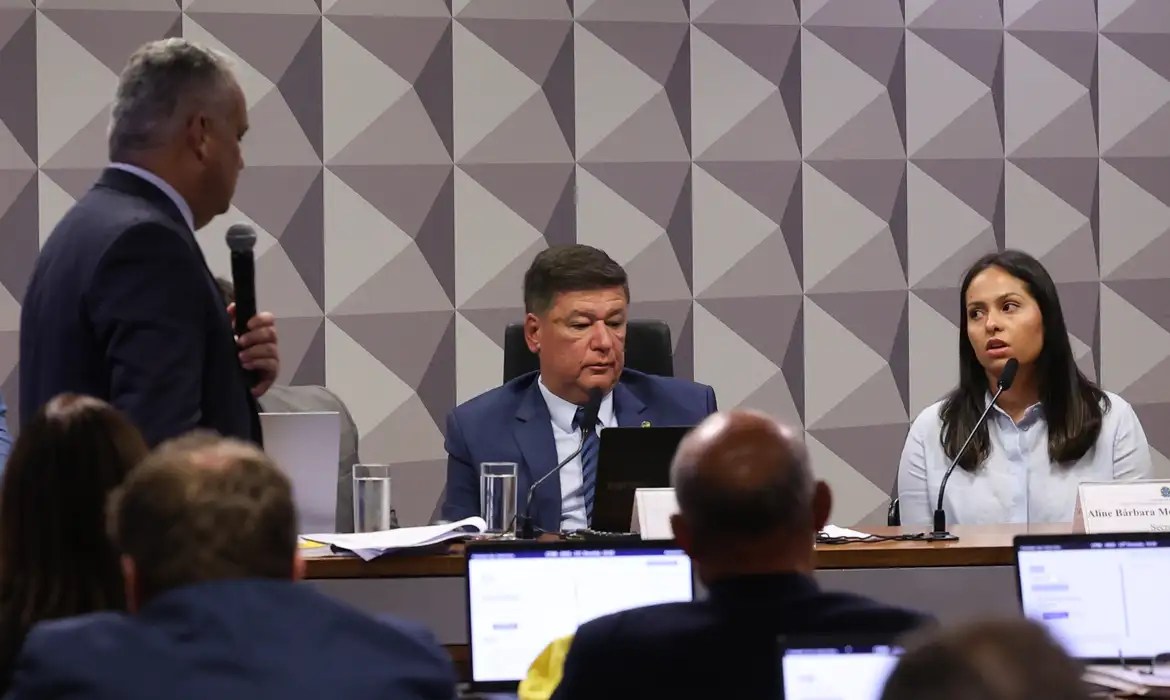 Ex-secretária do Careca do INSS diz que tinha acesso a cofre - Vídeo