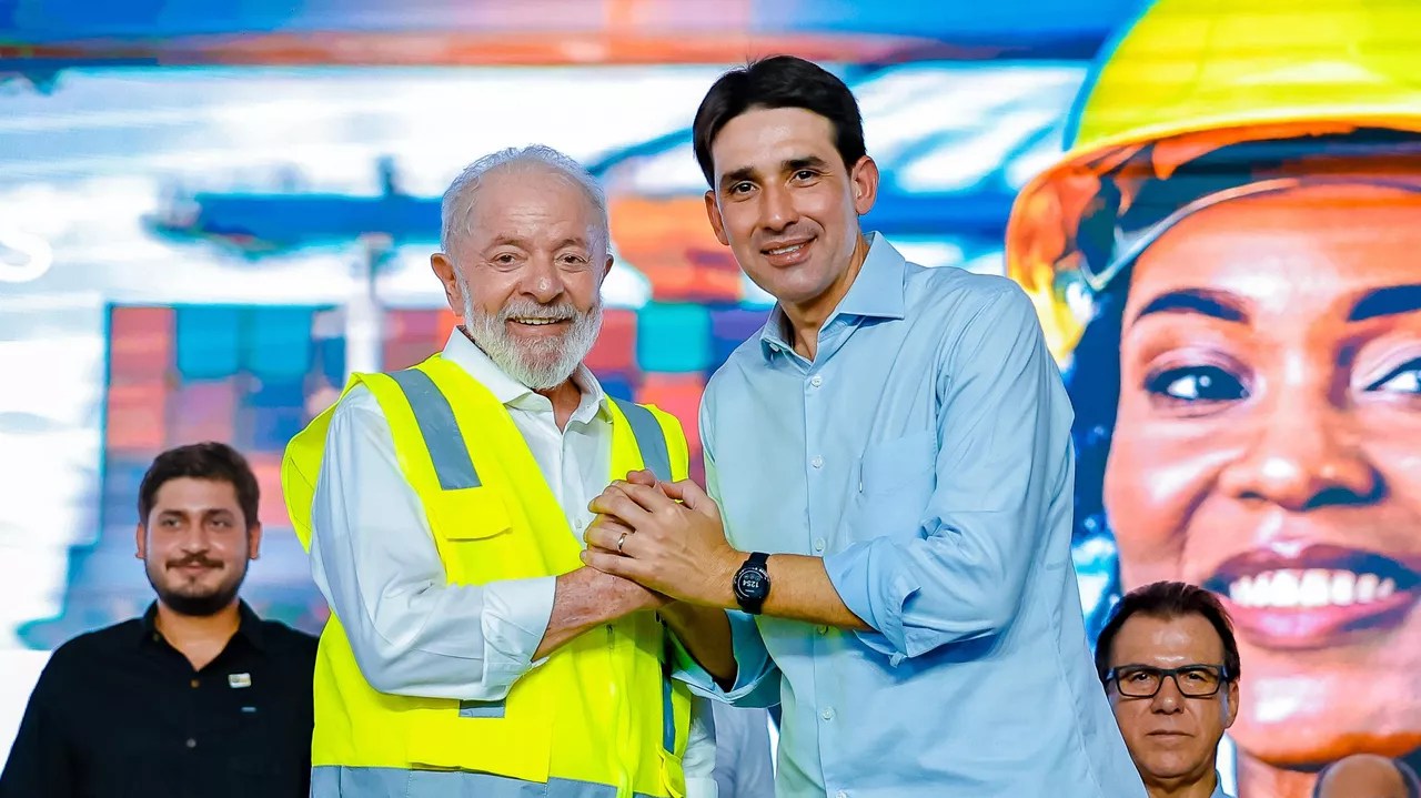 Governo brasileiro anuncia R$ 41,7 bilhões em investimentos para a indústria naval