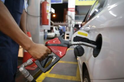 Governo pede ao Cade para investigar aumento dos combustíveis