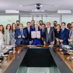 Lula sanciona Lei Antifacção e defende prisão de magnatas do crime