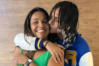 Mãe do rapper Oruam vira foragida e vereador do Rio é preso em operação contra o Comando Vermelho