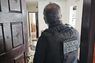 Mulher é presa por stalking e tentativa de estupro contra jovem na Bahia