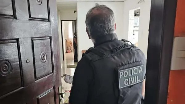 Mulher é presa por stalking e tentativa de estupro contra jovem na Bahia