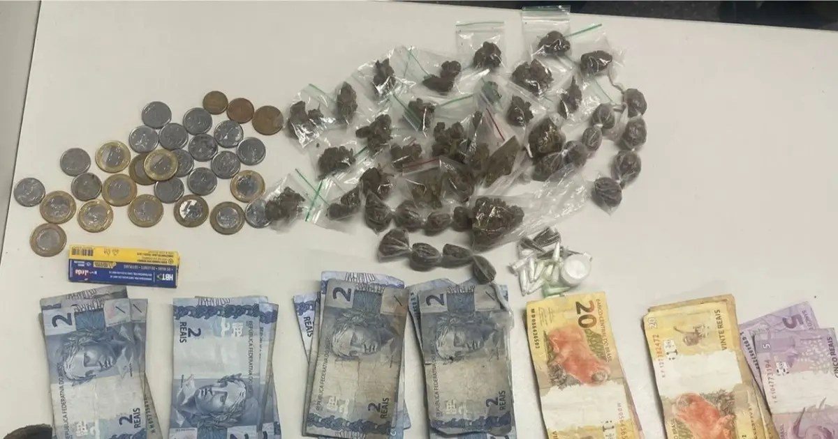 Mulher é presa por suspeita de tráfico de drogas no bairro de Nazaré, em Salvador