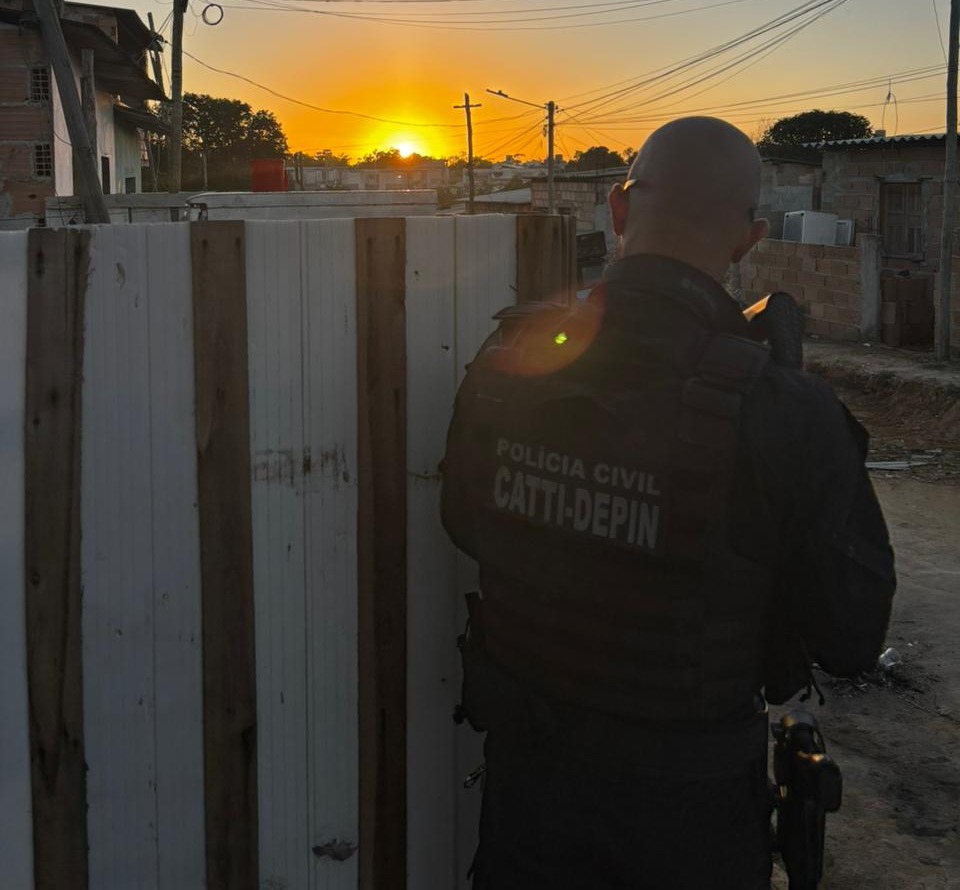 Operação da Polícia Civil prende quatro pessoas em Porto Seguro