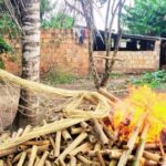 PM fecha fábrica clandestina de “espadas” e prende suspeito em Sapeaçu