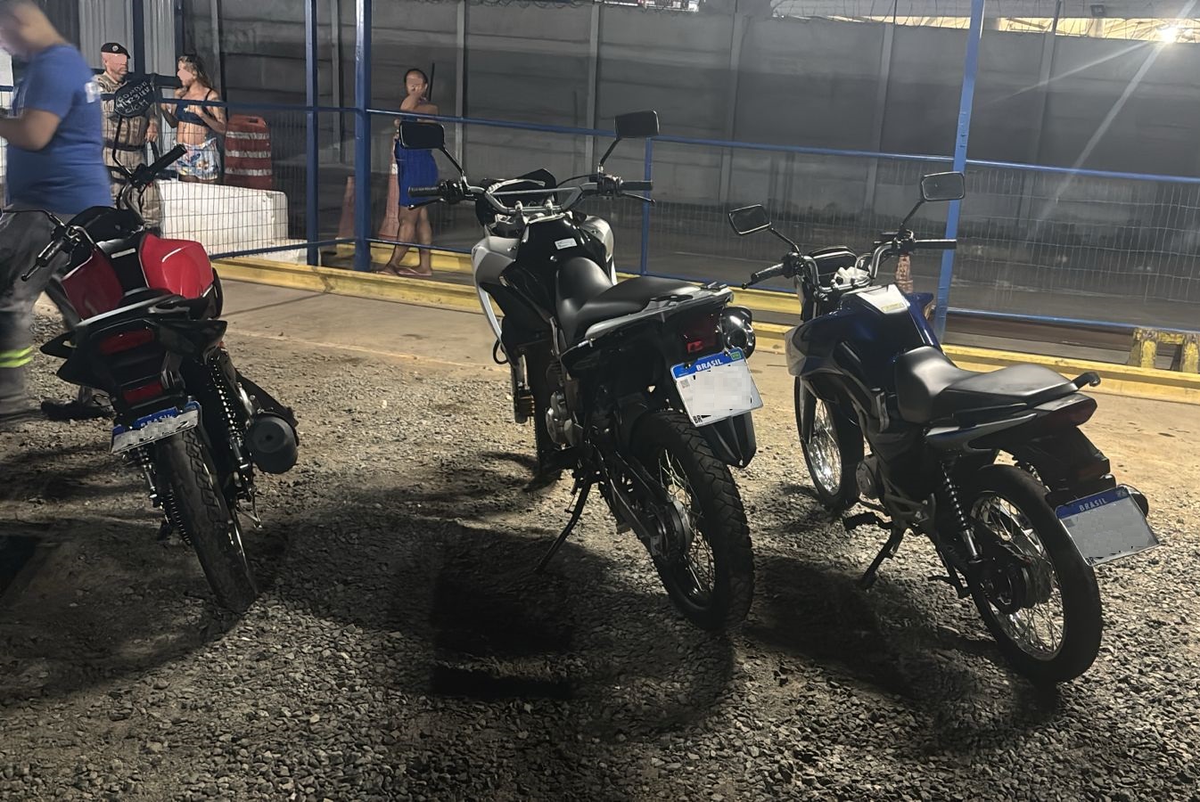 PM remove motos irregulares durante operação na Fazenda Grande do Retiro