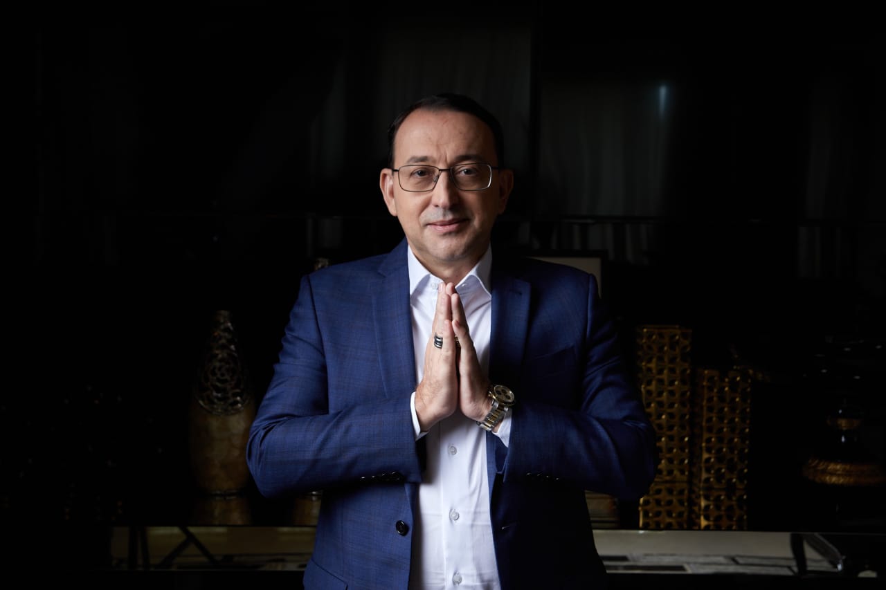 Renomado cientista e mentor José Roberto Marques chega a Salvador e recebe prêmio de Diplomata Humanitário em evento aberto ao público