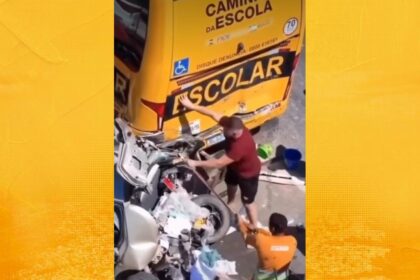 SC: Pai e filha sobrevivem após carro ser esmagado em engavetamento na BR-101