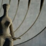 STF decide limitar pagamento de penduricalhos no Judiciário e MP