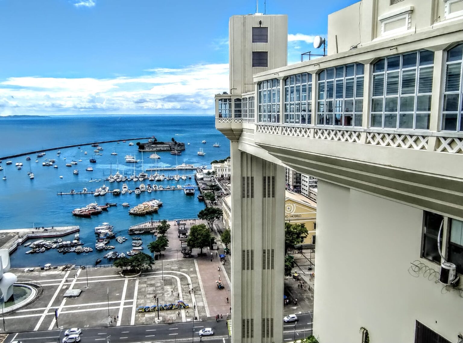 Salvador completa 477 anos e celebra sua história