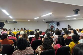 Seminário Março das Mulheres promove diálogo e reflexão sobre enfrentamento à violências de gênero nas escolas | SEC
