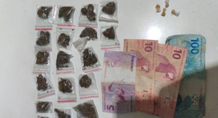 Suspeito é preso por tráfico de drogas durante ação policial em Muritiba