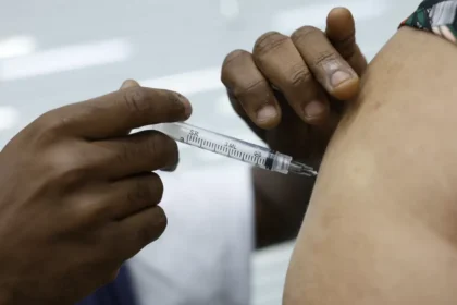 Vacina da gripe chega à Bahia; Salvador recebe doses