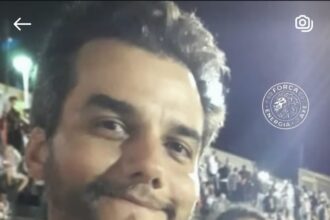 Vitória homenageia Wagner Moura com personagens nas camisas no Barradão