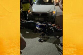 Acidente com dois carros e moto é registrado em rotatória de Santo Antônio de Jesus