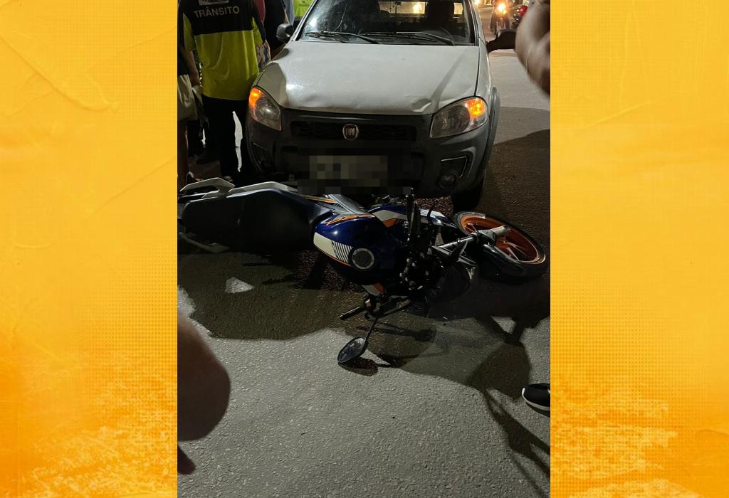 Acidente com dois carros e moto é registrado em rotatória de Santo Antônio de Jesus