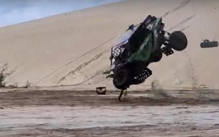 Carro capota e navegador fica ferido durante Rally no Rio Grande do Norte