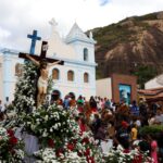 Em Milagres, Jerônimo Rodrigues une devoção, cultura e entregas para mobilidade e saúde