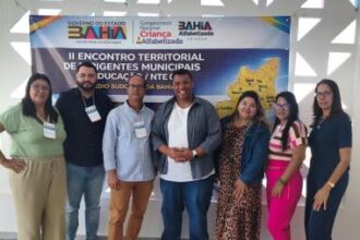 Encontro territorial fortalece regime de colaboração e impulsiona avanços educacionais no Médio Sudoeste da Bahia | SEC