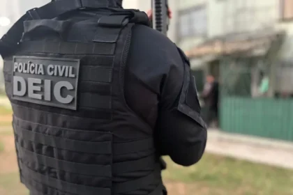 Esquema com servidores públicos leva quatro à prisão em Salvador durante operação da Polícia Civil